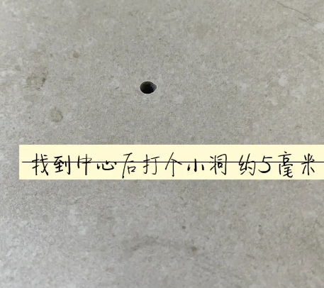 扶余瓷砖空鼓维修公司专业解答在瓷砖铺贴过程中，如果砂料搅拌不均匀，将会带来以下问题
